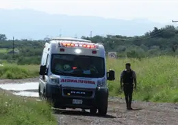 Hallan a hombre asesinado en carretera Obregón-Guaymas