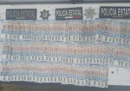 Hombre intenta depositar 85 mil pesos con billetes falsos en banco de Edomex Hombre intenta depositar 85 mil pesos con billetes falsos en banco de Edomex