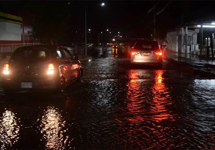 Golpea fuerte la lluvia a Navojoa; se registran 45 acumulados de milímetros en hora y media