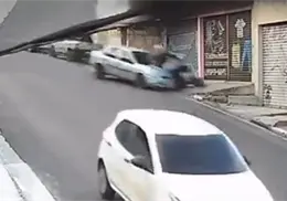 VIDEO | Víctima de asalto persigue a dos ladrones y los atropella durante su escape en motocicleta; ambos murieron VIDEO | Víctima de asalto persigue a dos ladrones y los atropella durante su escape en motocicleta; ambos murieron