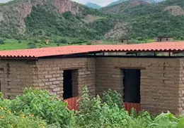 Denuncian guarijíos cien viviendas inconclusas y abandonadas