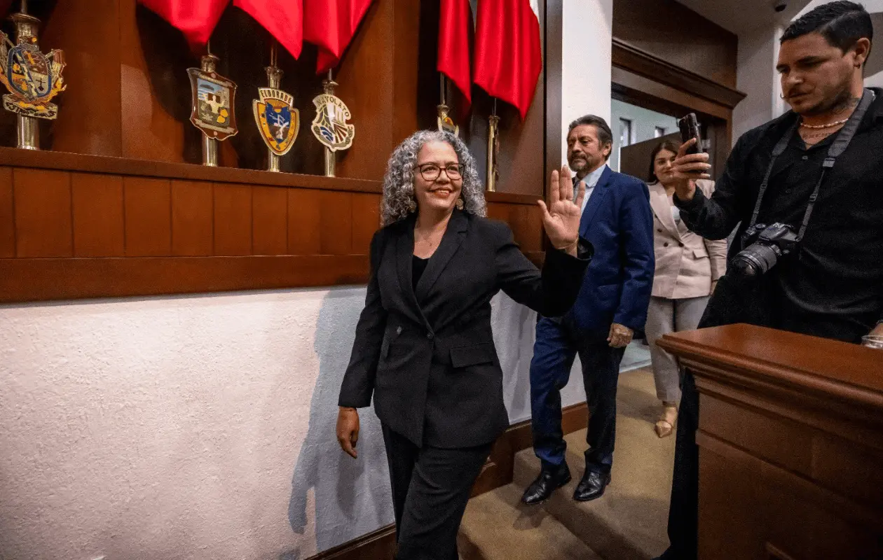 Gobernadora interina de Sinaloa respaldó a Rocha Moya tras acusaciones de narcotráfico