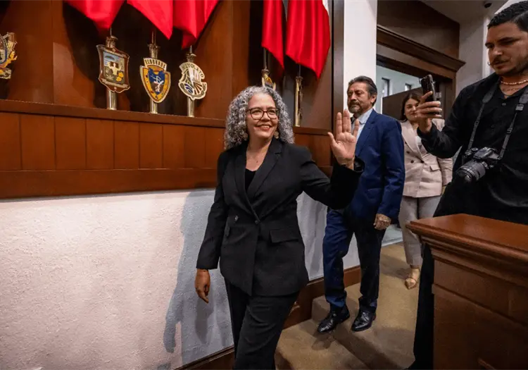 Gobernadora interina de Sinaloa respaldó a Rocha Moya tras acusaciones de narcotráfico