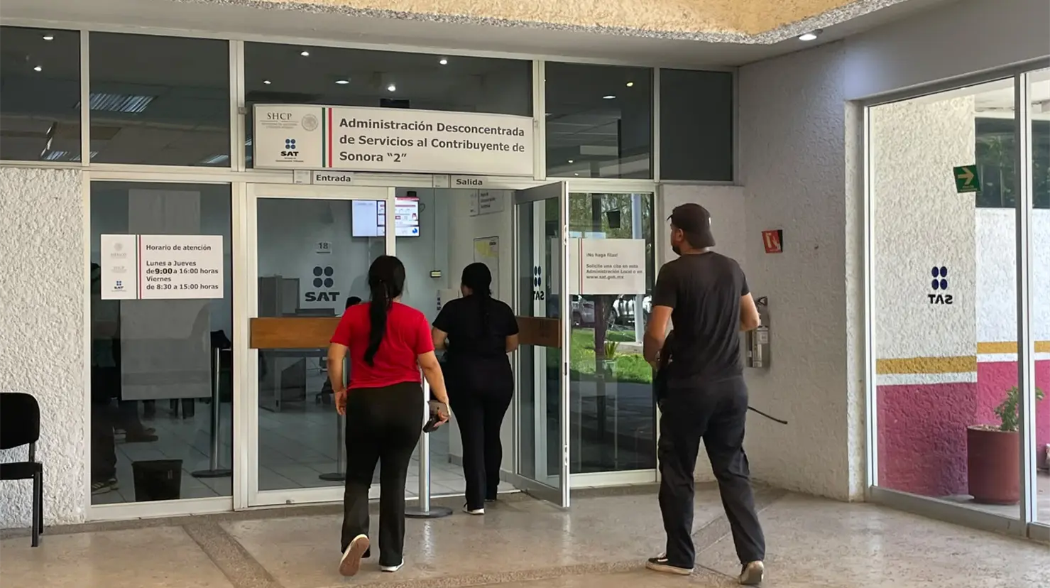 A nivel nacional el SAT realiza los recorridos de las oficinas móviles para acercar los servicios a la población.