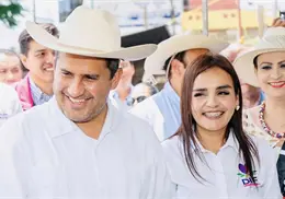 Fiscalía pide nuevamente a Grecia Quiroz entregar los celulares de Carlos Manzo
