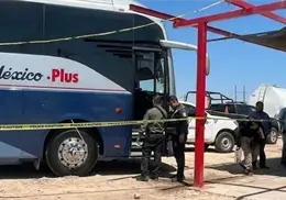Muere Raúl tras caerle un autobús encima mientras cambiaba una llanta en Guasave