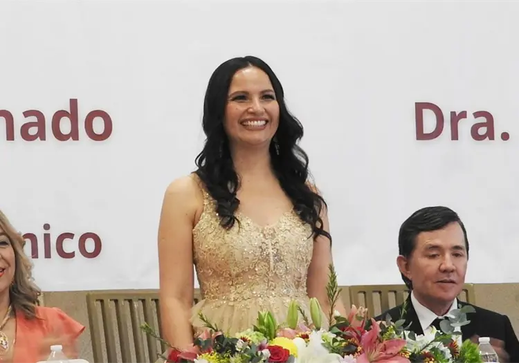 Cbta 197 reconoce liderazgo de Clarisa Márquez tras concluir una década como directora