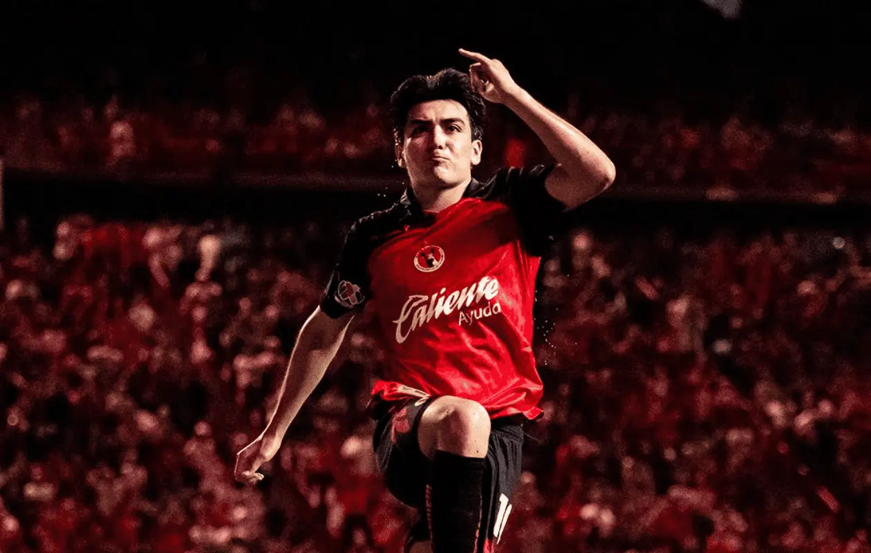 Gilberto Mora brilla con doblete y Xolos vence a Pumas en Tijuana