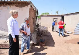 Claudia Santacruz apoya a familias afectadas por lluvias Claudia Santacruz apoya a familias afectadas por lluvias