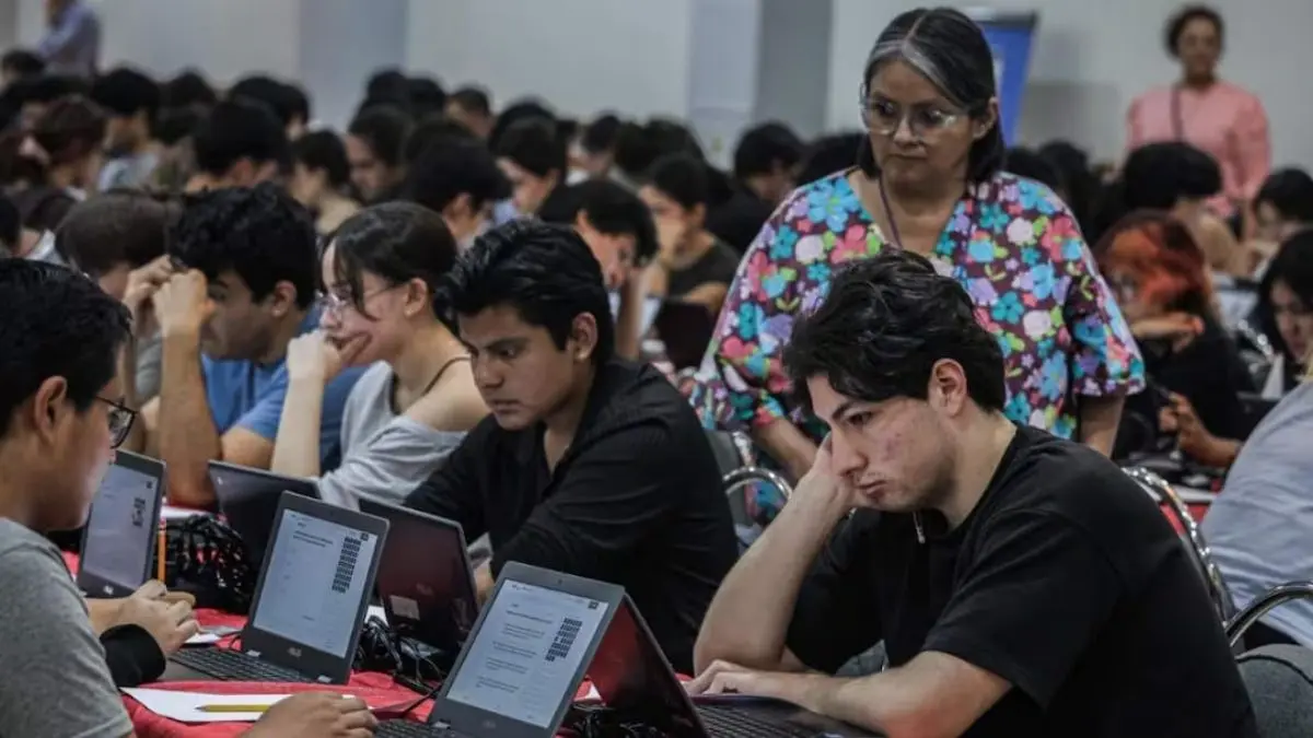 UNAM registra fuerte caída en puntajes mínimos de ingreso; Medicina, Psicología y Derecho redujeron sus aciertos