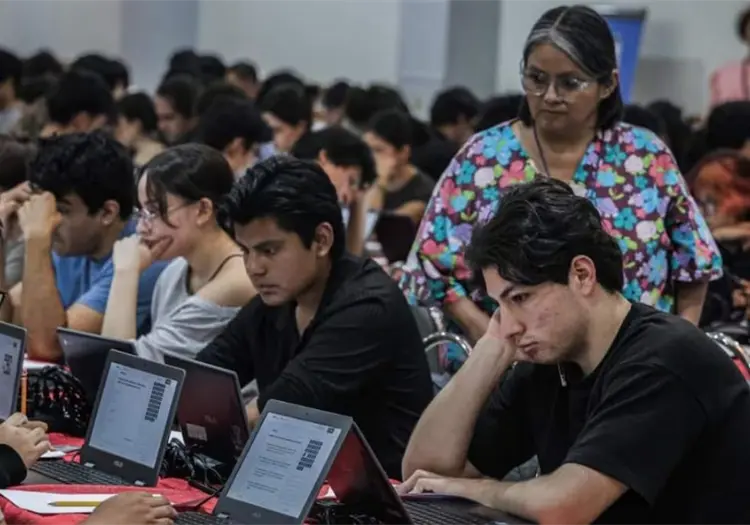 UNAM registra fuerte caída en puntajes mínimos de ingreso; Medicina, Psicología y Derecho redujeron sus aciertos