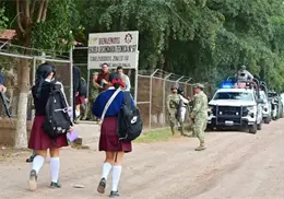 Ejército refuerza seguridad en escuelas de Sinaloa tras amenaza