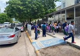 Regresan a clases 54 mil alumnos