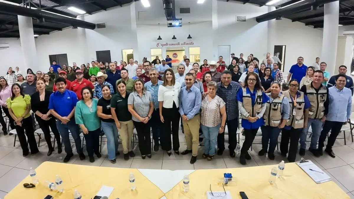 Paulina Ocaña presenta ante CTM Sonora avances en salud, vivienda, becas y transporte para trabajadores