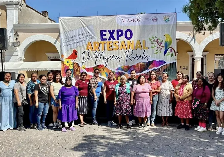Ofrecen créditos a artesanas indígenas del sur de Sonora