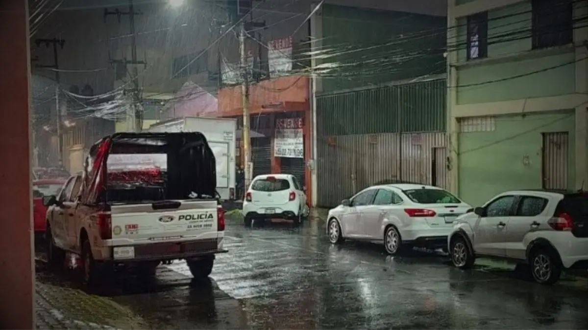 Vigilante muere al intentar frustrar presunto asalto a empresa de iluminación en Iztacalco; agresores escaparon