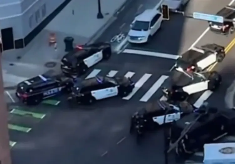 VIDEO | Tiroteo en Minneapolis deja dos muertos y varios heridos; policía abatió al presunto atacante