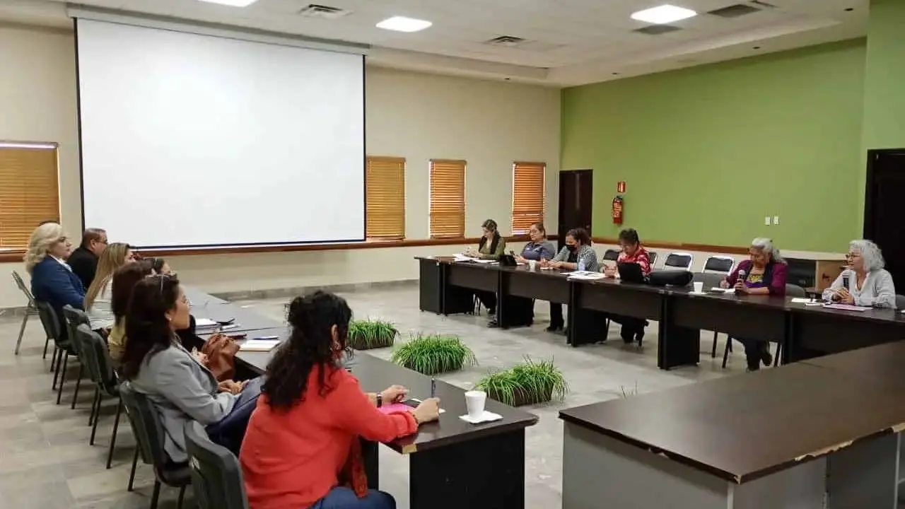 Sesión de integrantes del Consejo para la Prevención y Atención de la Violencia Familiar del municipio de Cajeme FOTO: Cortesía