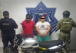 Detienen a pareja por intento de robo a tienda Detienen a pareja por intento de robo a tienda