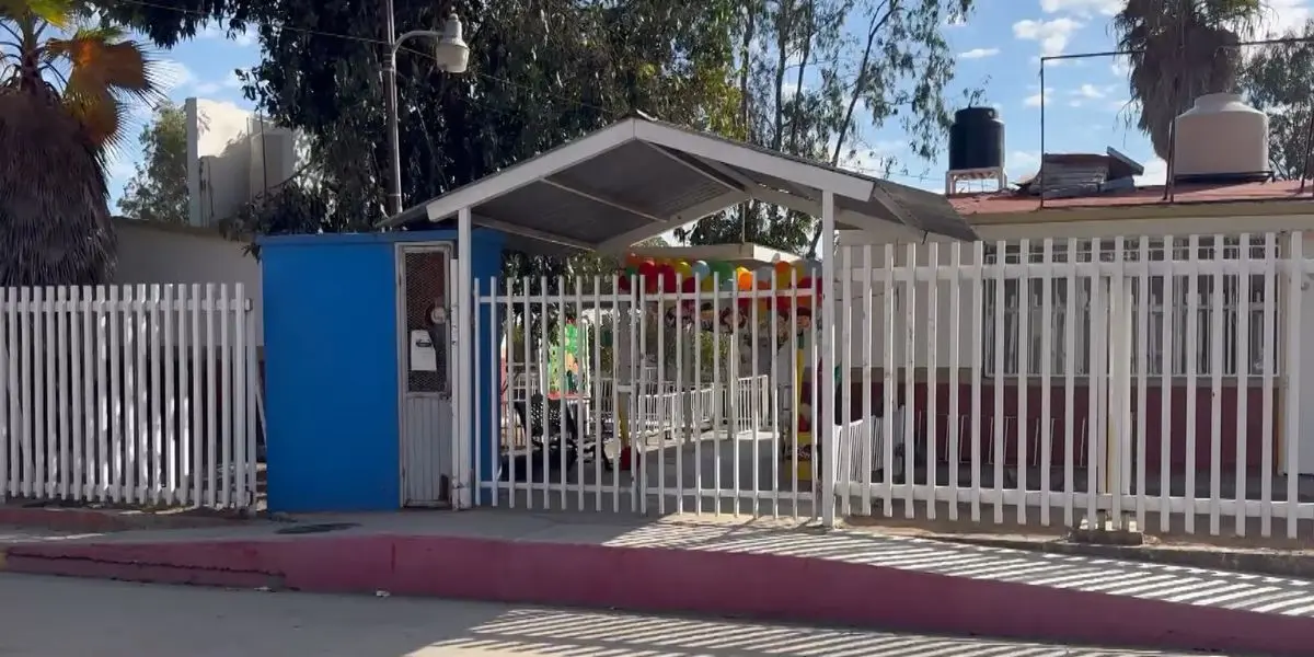 El caso generó preocupación entre los familiares del pequeño, quienes decidieron cambiarlo de centro educativo después del incidente. (Créditos: Nmas)