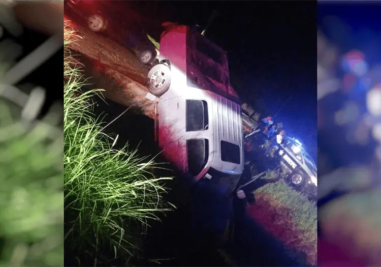 Cae camioneta a dren en el Valle del Yaqui