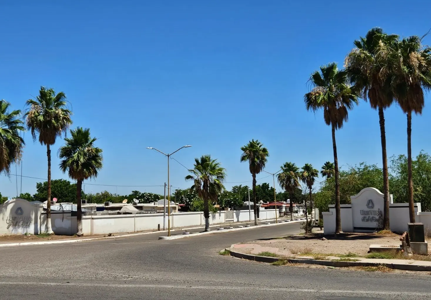Afecta CFE a cientos de vecinos en Urbi Villa del Real en Ciudad Obregón