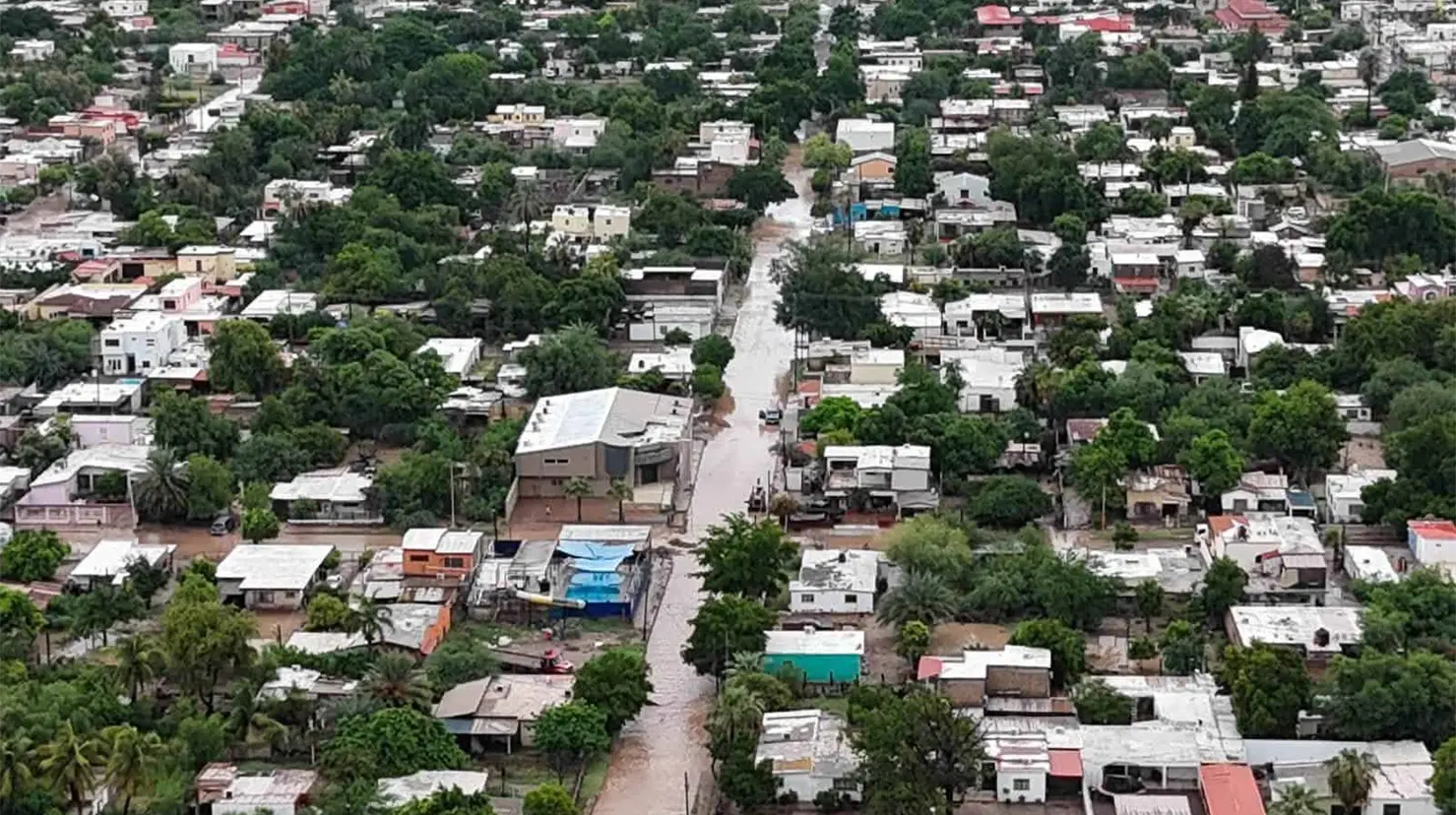 Brigadas y personal de la Marina mantienen vigilancia en la zona costera. Foto: Protección Civil Sonora
