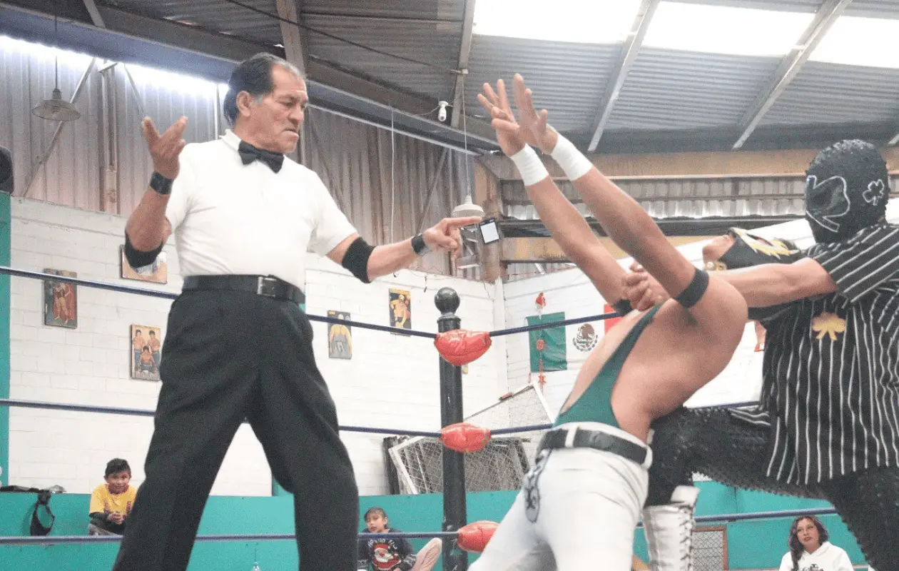 La promotora El Patrón Espectáculos informó que brindará acompañamiento y asistencia jurídica al luchador durante el proceso. Foto: x.com