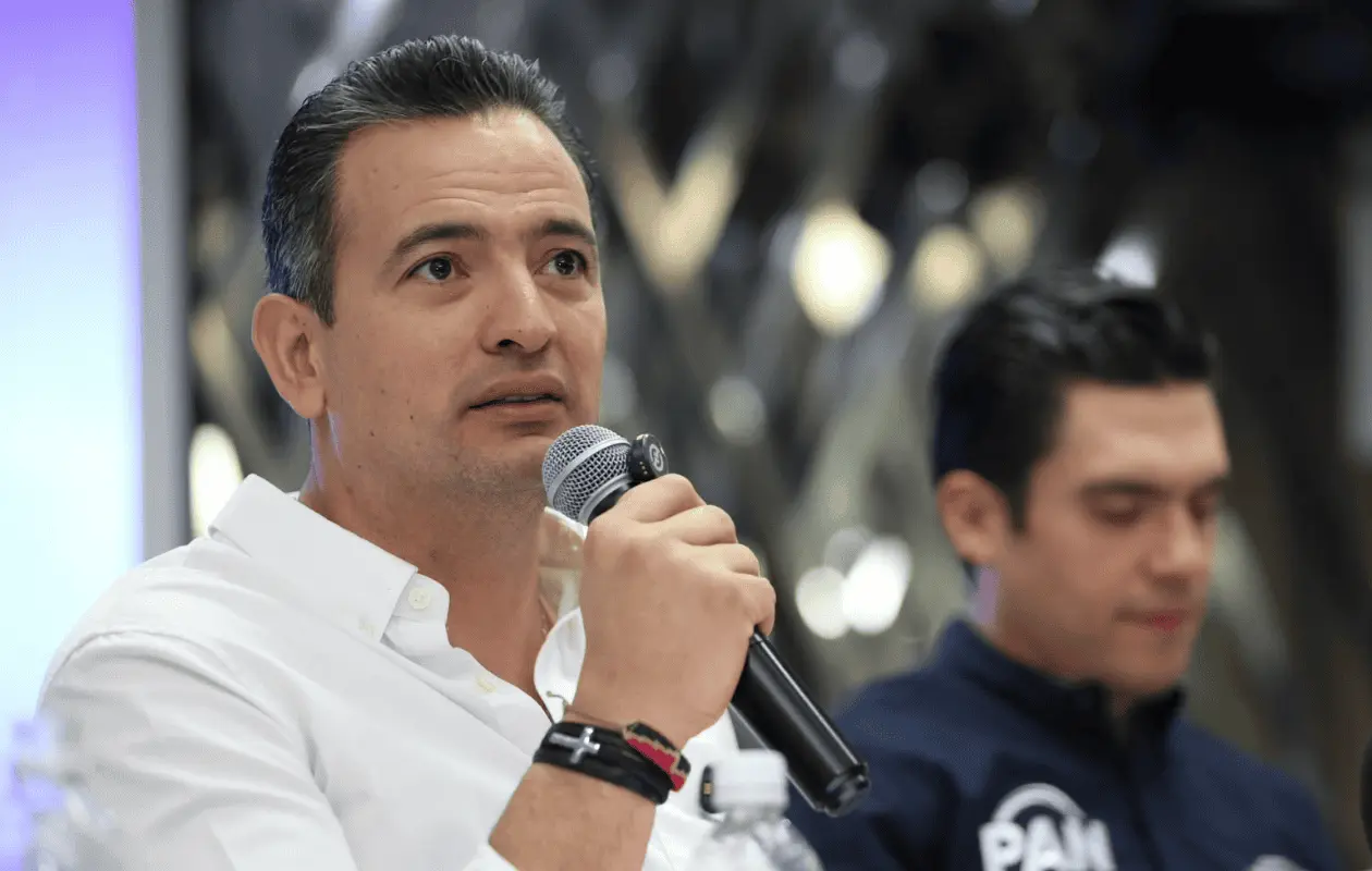El panista indicó que su agenda estará enfocada en la defensa de la familia, la libertad y la soberanía nacional. Foto: PAN