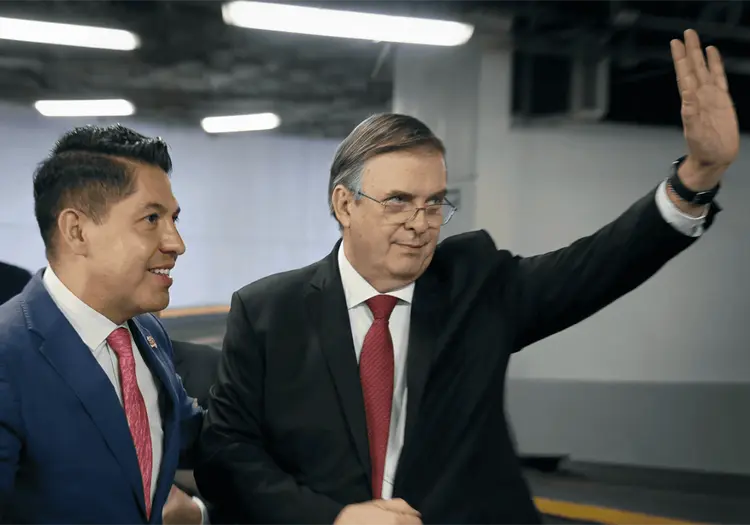 Marcelo Ebrard pide que lo descarten de la carrera presidencial de 2030