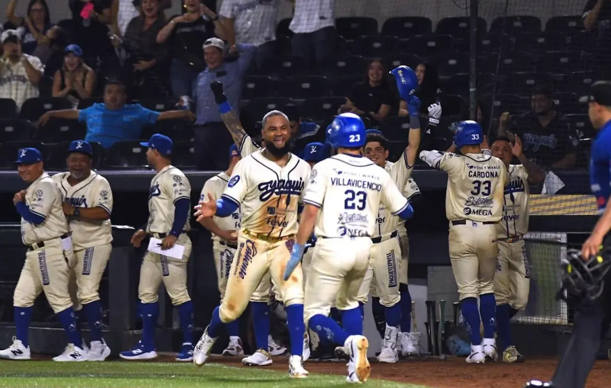Obregón consiguió la victoria en el segundo de la serie en el Estadio Yaquis. Foto: Cortesía