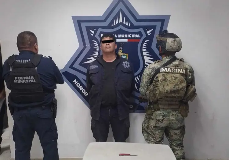 Detienen a policía de Bácum; lo acusan de agredir a agentes municipales en Villa Bonita