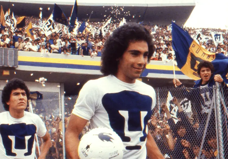 Hugo Sánchez será homenajeado por Pumas a 50 años de su debut