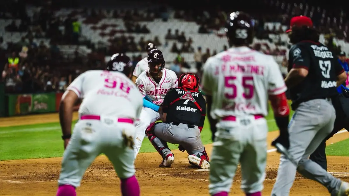 Tomateros viene de atrás y deja en el terreno a Mayos