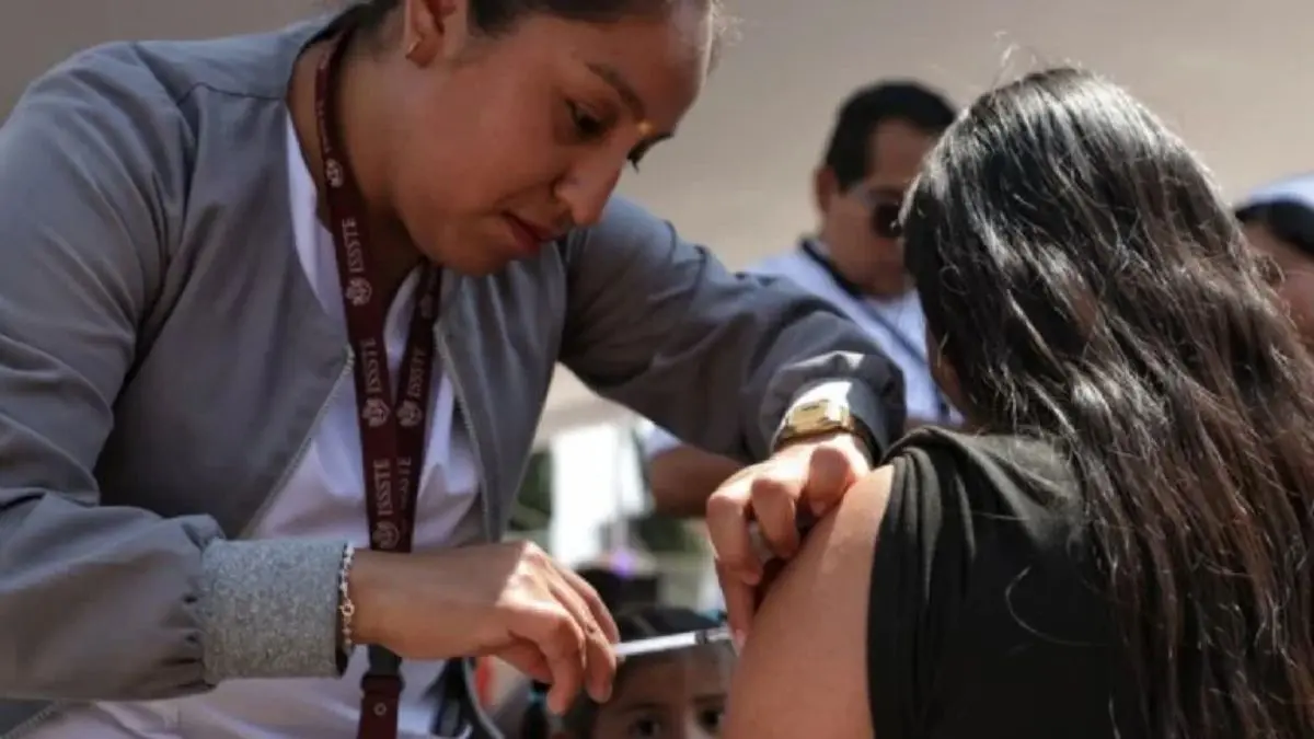La campaña estatal registra un avance cercano al 4 por ciento de su meta, mientras autoridades reportan un aumento de infecciones respiratorias FUENTES: X